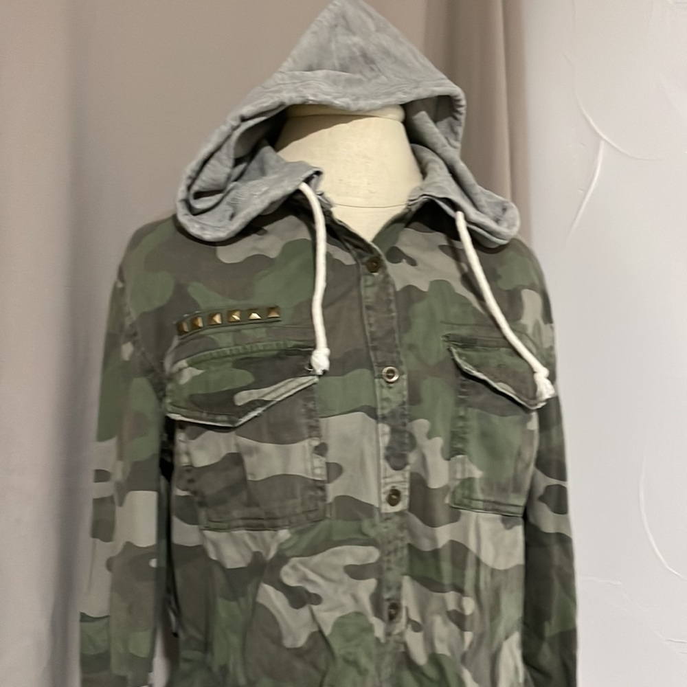 Mudd Camouflage Top - Picture 2 of 7